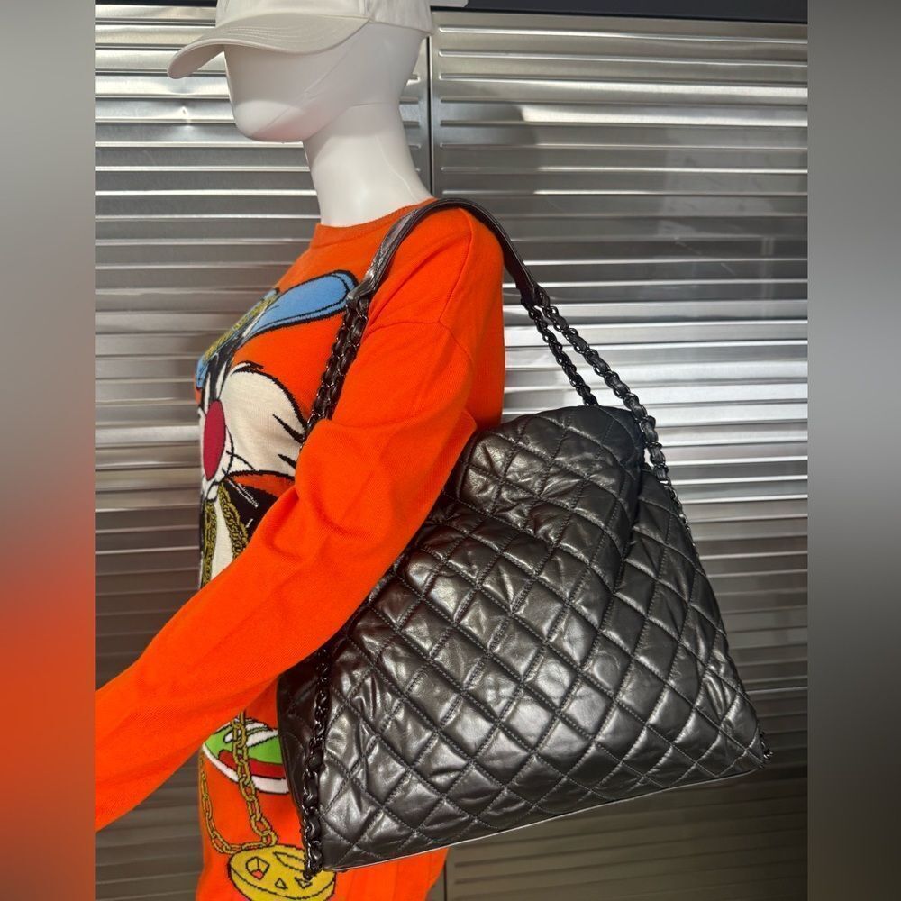 Chanel Gunmetal Leather Chain Me Quilted Bag - Picture 2 of 16
